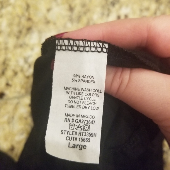 Super Cute Taken Tank Top NWT - Picture 5 of 6